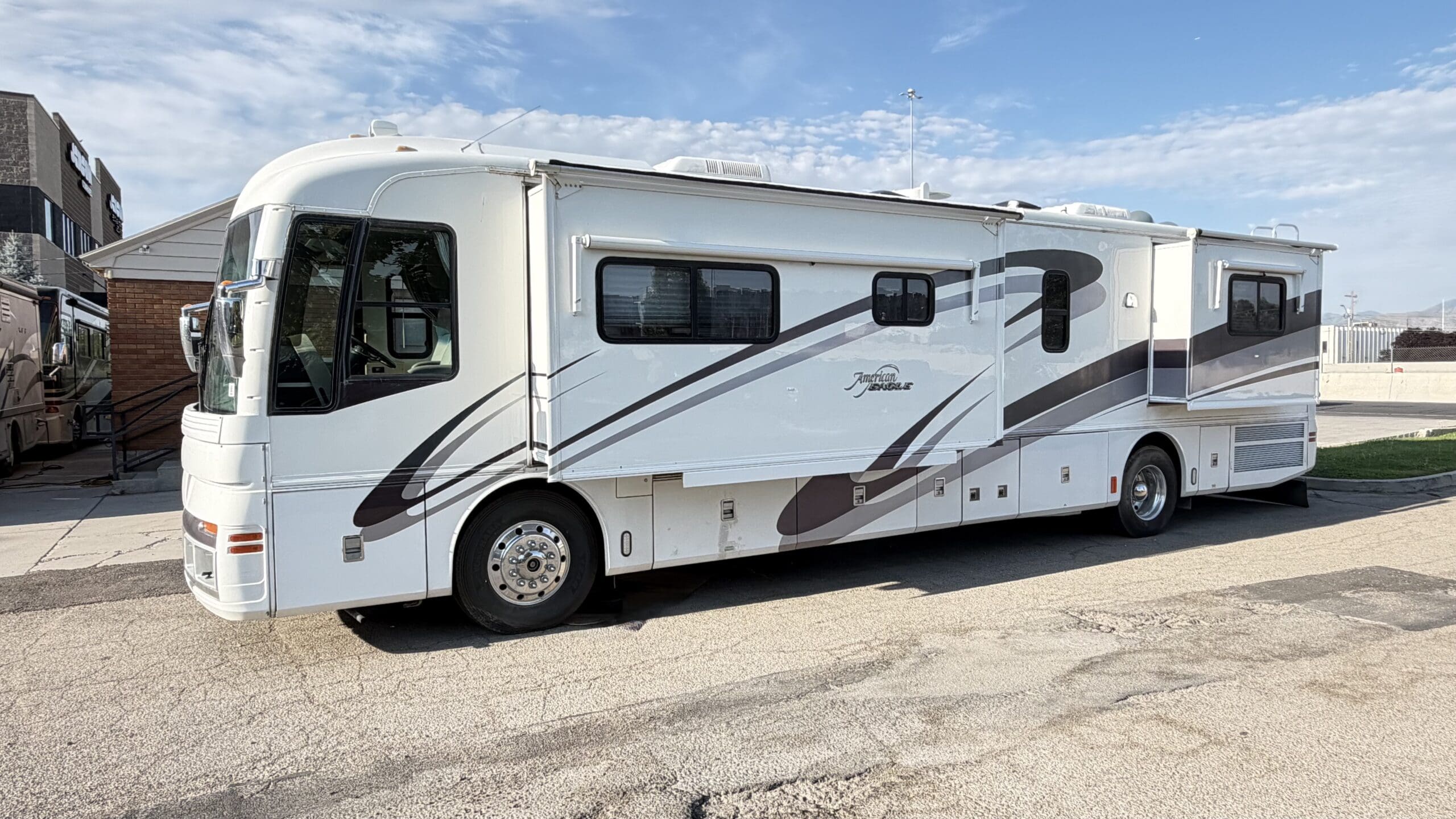 2001 Fleetwood American Eagle 40EUS photo 3