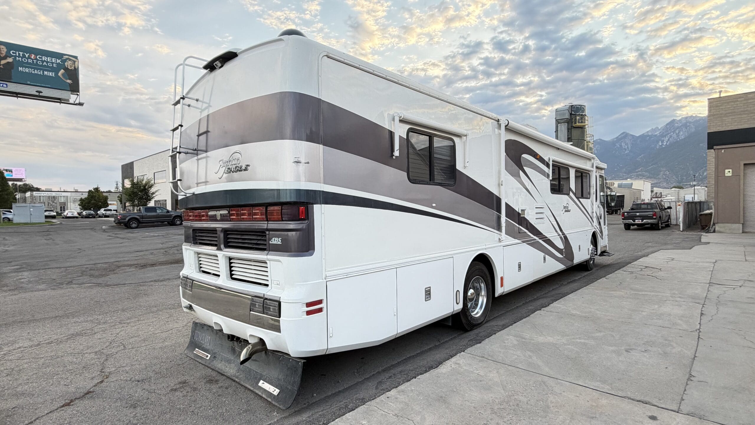 2001 Fleetwood American Eagle 40EUS photo 13