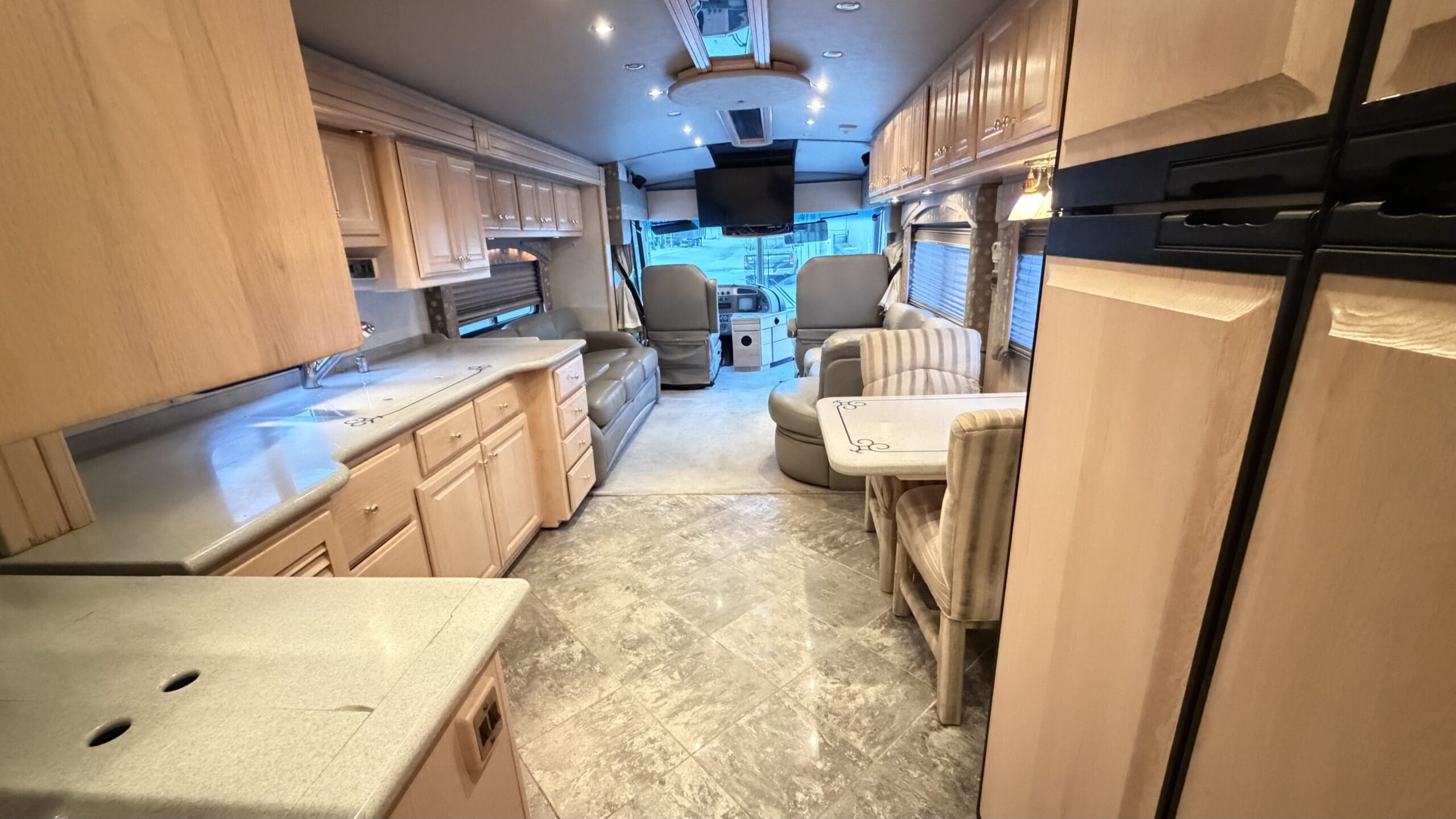 2001 Fleetwood American Eagle 40EUS photo 16