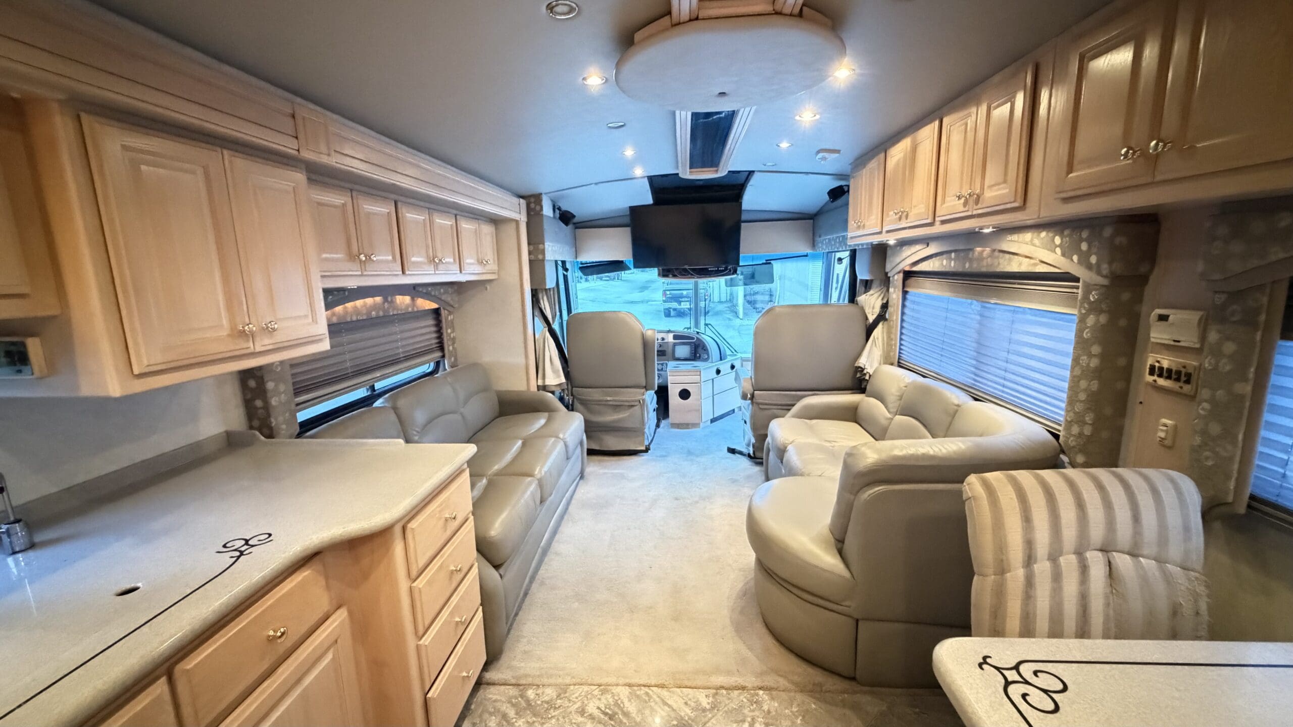 2001 Fleetwood American Eagle 40EUS photo 17