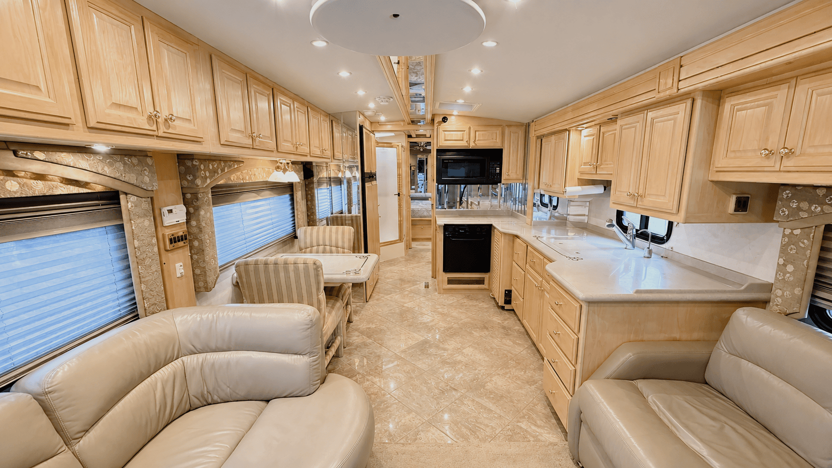2001 Fleetwood American Eagle 40EUS photo 29