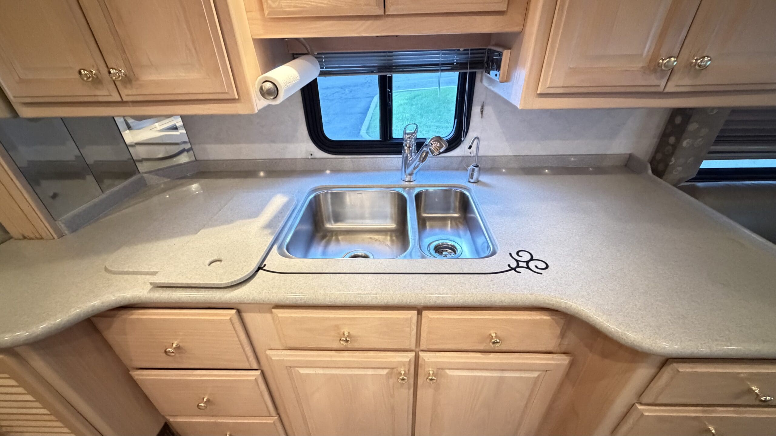 2001 Fleetwood American Eagle 40EUS photo 32